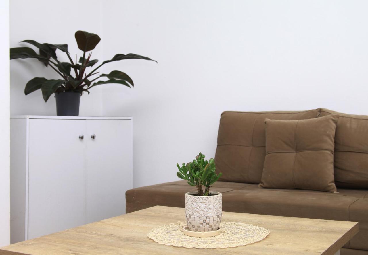 Beautiful Apartment At Port Side! Durrës Buitenkant foto