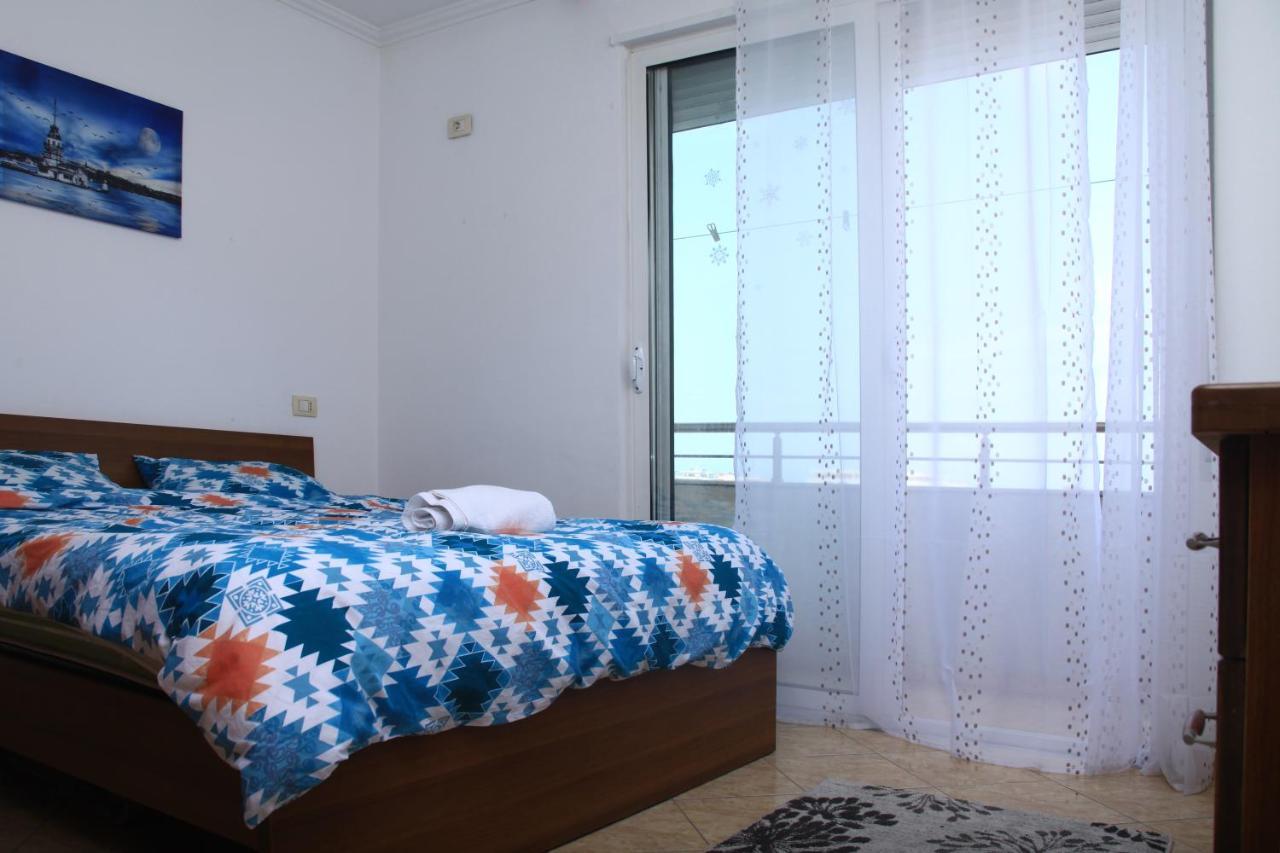 Beautiful Apartment At Port Side! Durrës Buitenkant foto