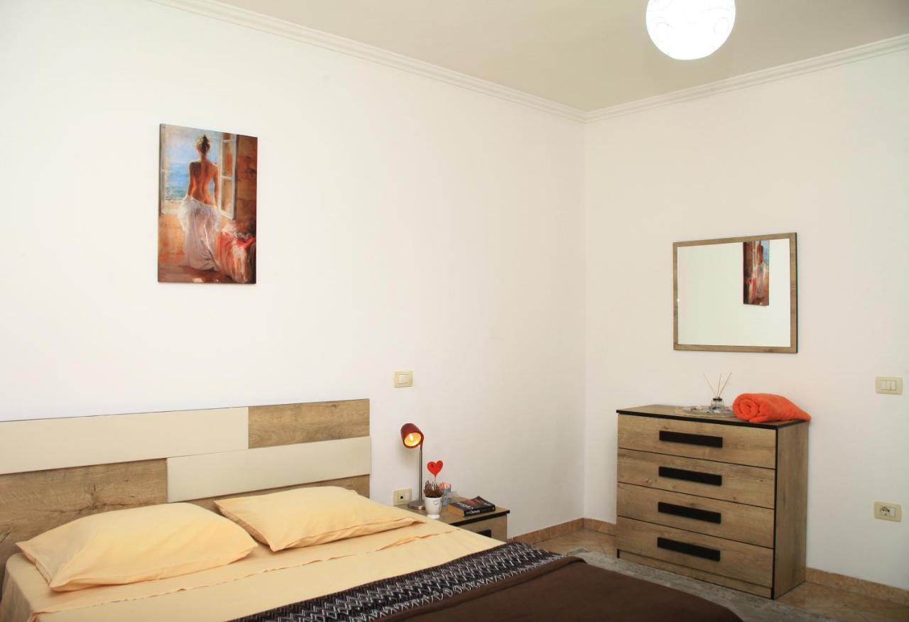 Beautiful Apartment At Port Side! Durrës Buitenkant foto