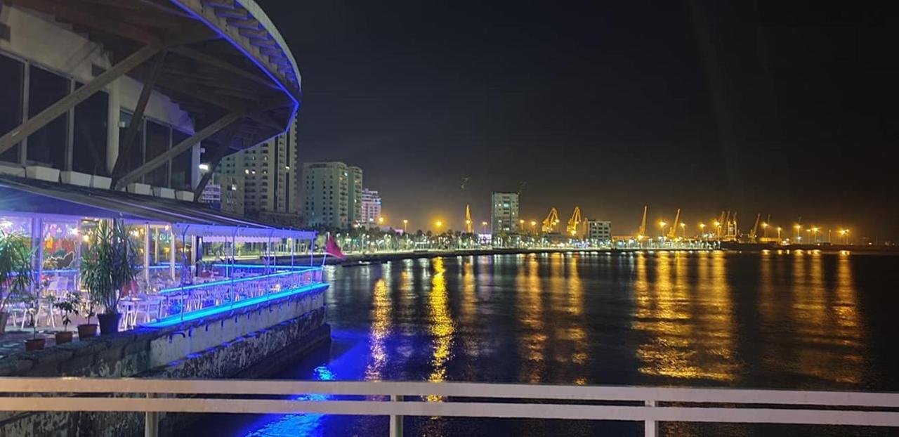 Beautiful Apartment At Port Side! Durrës Buitenkant foto