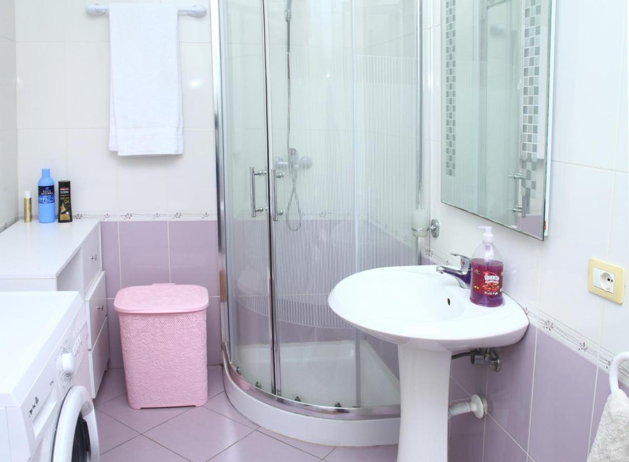 Beautiful Apartment At Port Side! Durrës Buitenkant foto